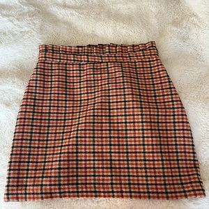 Forever 21 Gingham print skirt in size M